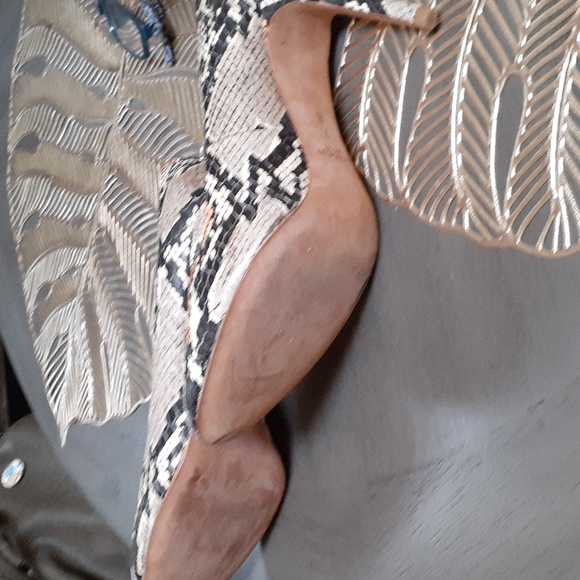 Coach heels - Picture 4 of 7